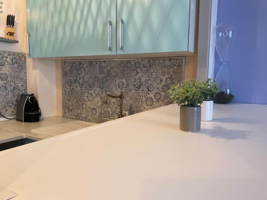 38 Maison Entiere,Place De Parking Et Garage Pour Moto Velo A La Demande ダンケルク エクステリア 写真